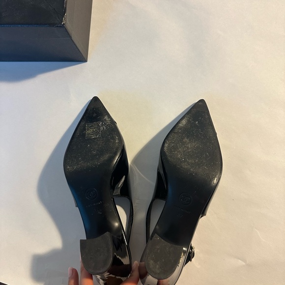 CHANEL SLINGBACK PATENT LEATHER SANDAL - Picture 7 of 7